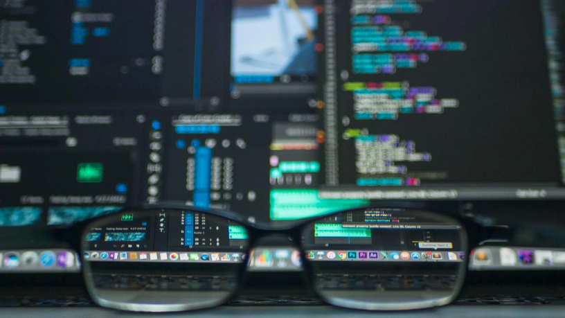 service-internal-it-solutions-web-development@2x